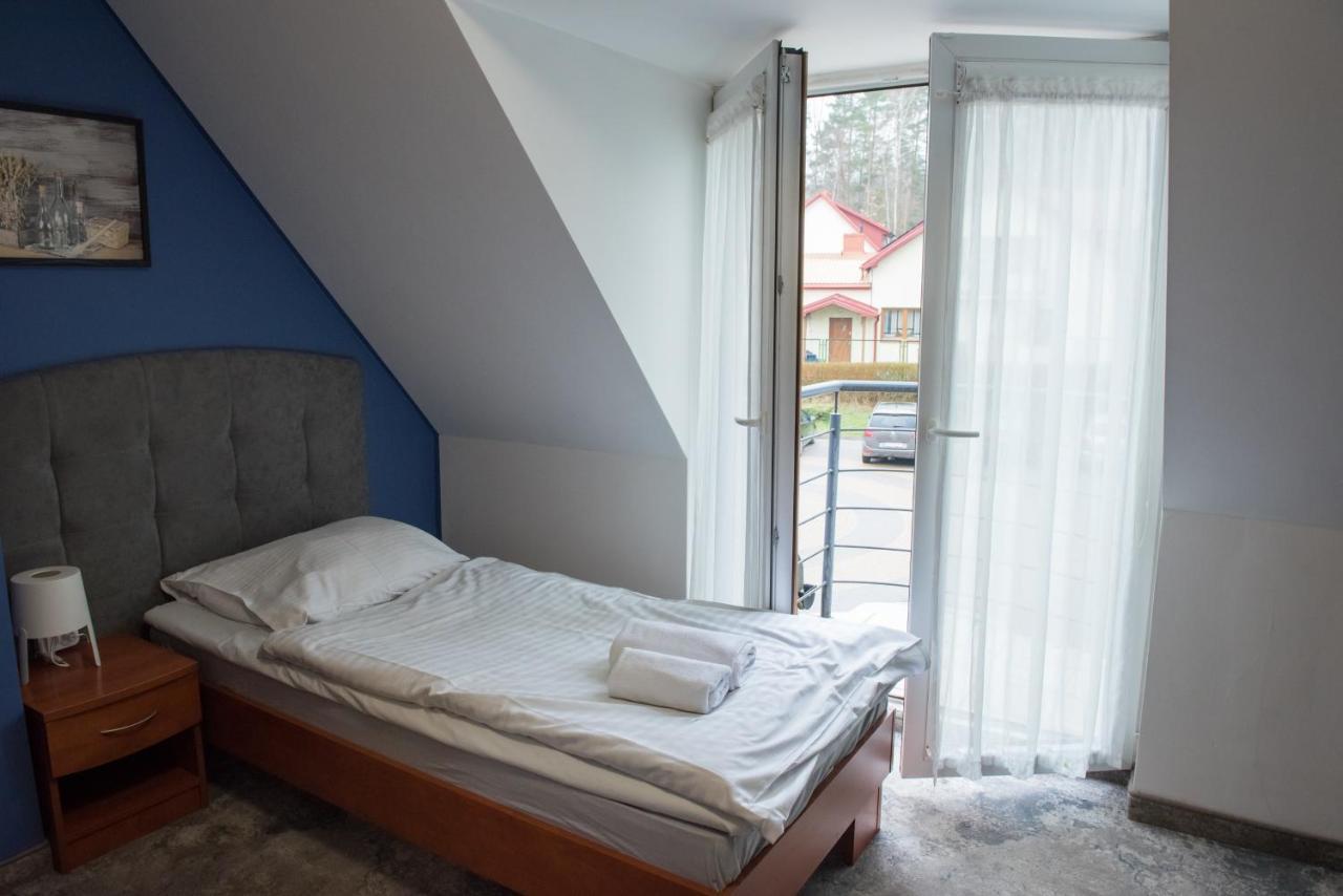 Hotel Paradiso Suchedniow Экстерьер фото