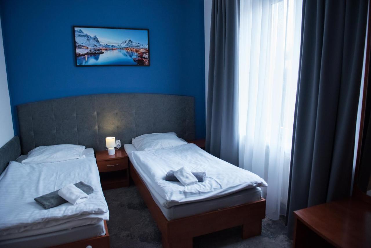 Hotel Paradiso Suchedniow Экстерьер фото