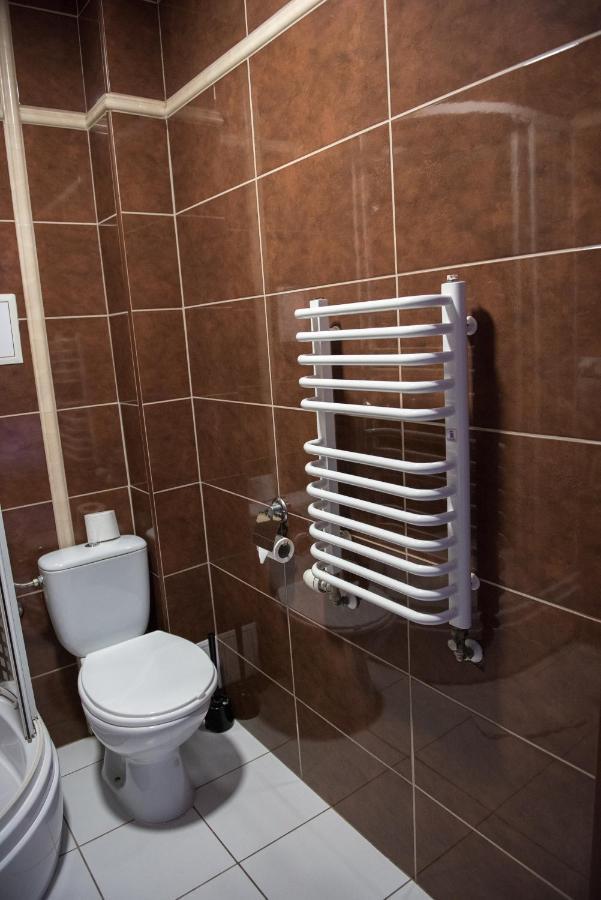 Hotel Paradiso Suchedniow Экстерьер фото