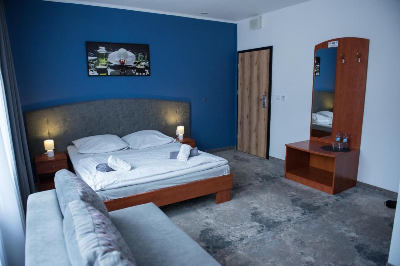 Hotel Paradiso Suchedniow Экстерьер фото