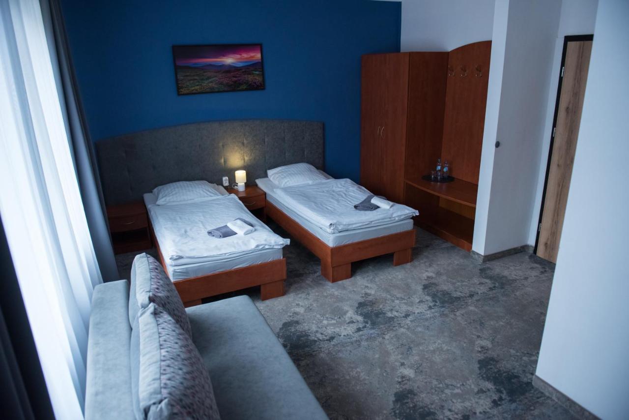 Hotel Paradiso Suchedniow Экстерьер фото