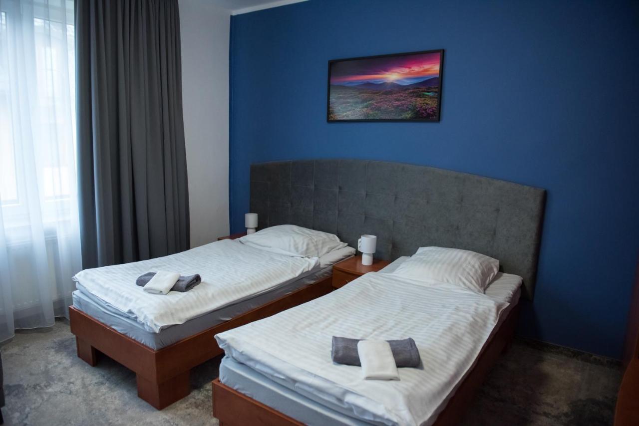 Hotel Paradiso Suchedniow Экстерьер фото