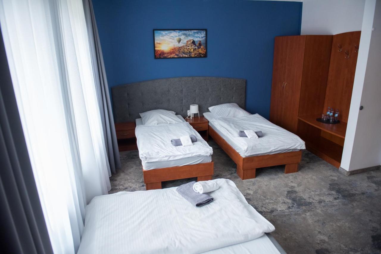 Hotel Paradiso Suchedniow Экстерьер фото