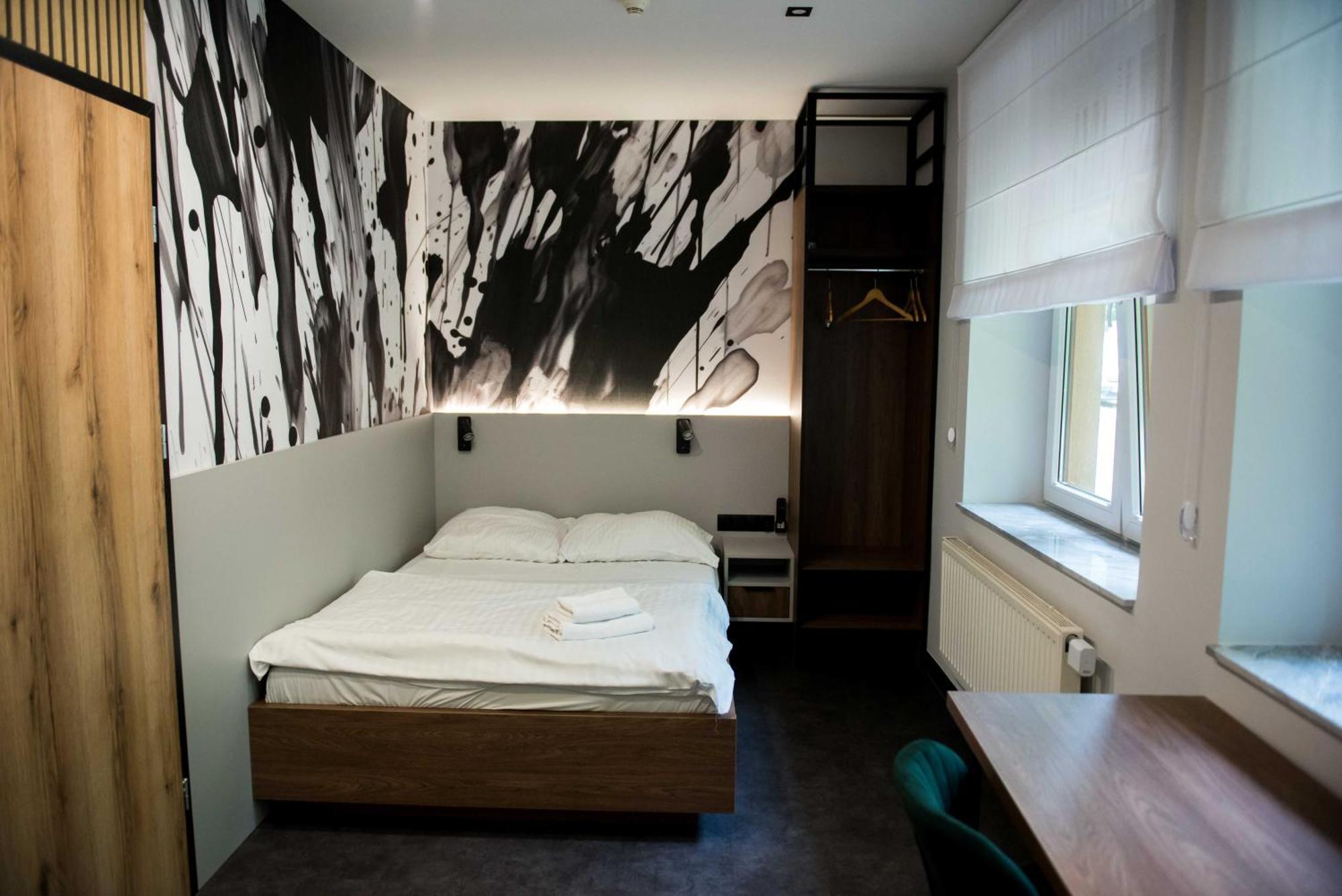 Hotel Paradiso Suchedniow Экстерьер фото