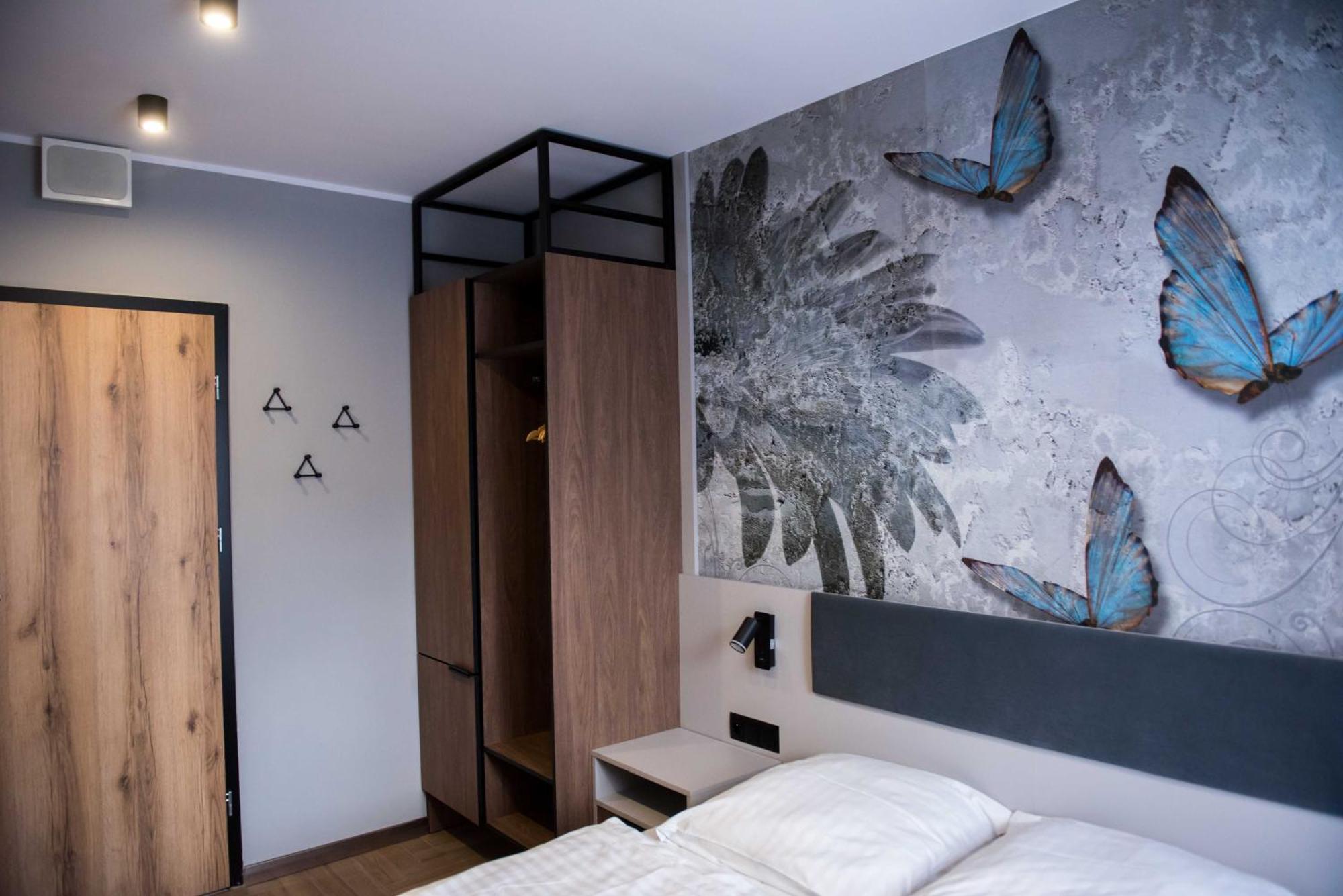 Hotel Paradiso Suchedniow Экстерьер фото