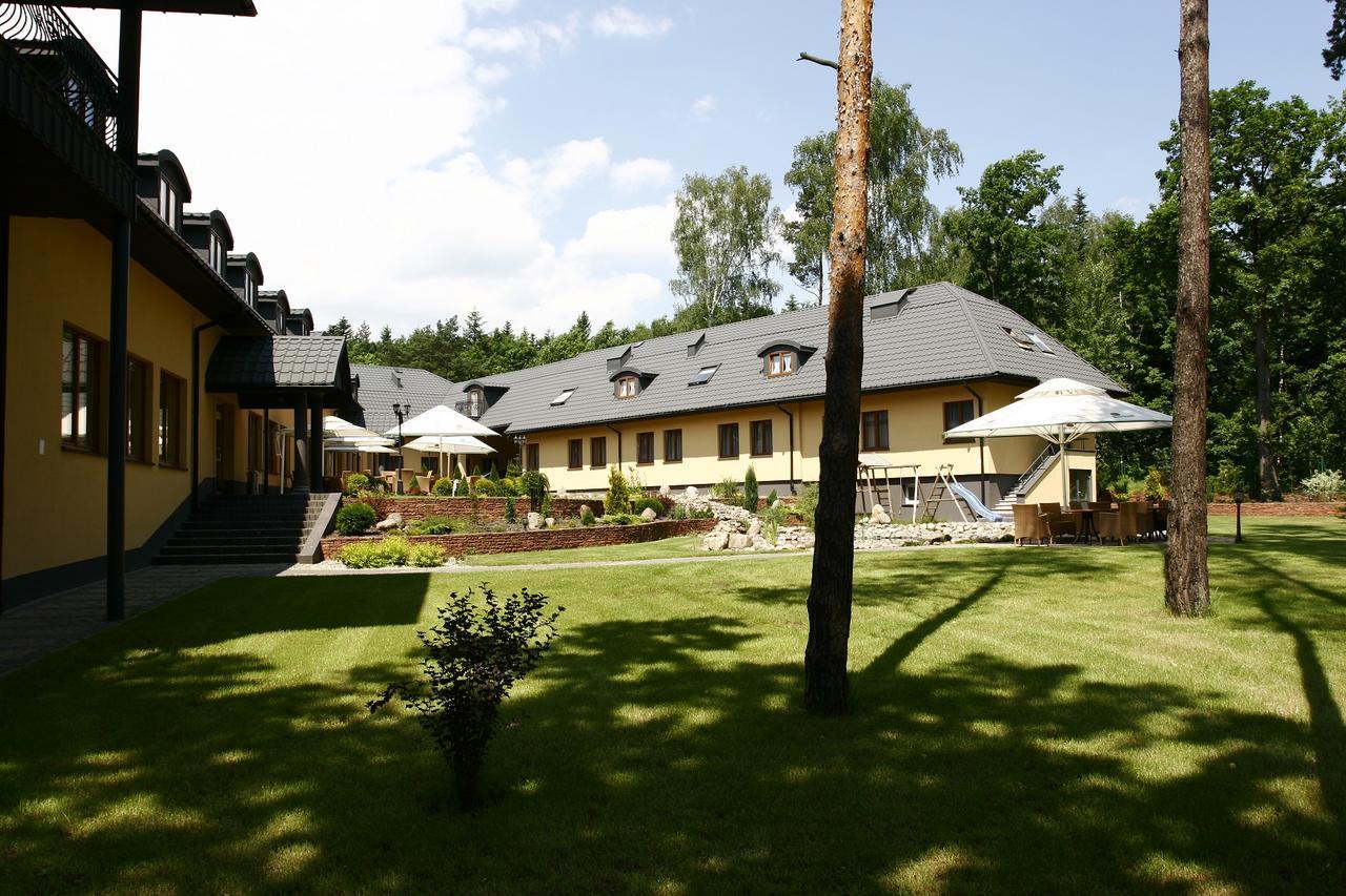 Hotel Paradiso Suchedniow Экстерьер фото
