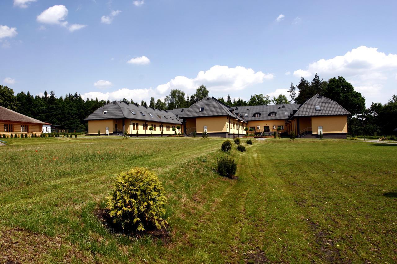 Hotel Paradiso Suchedniow Экстерьер фото