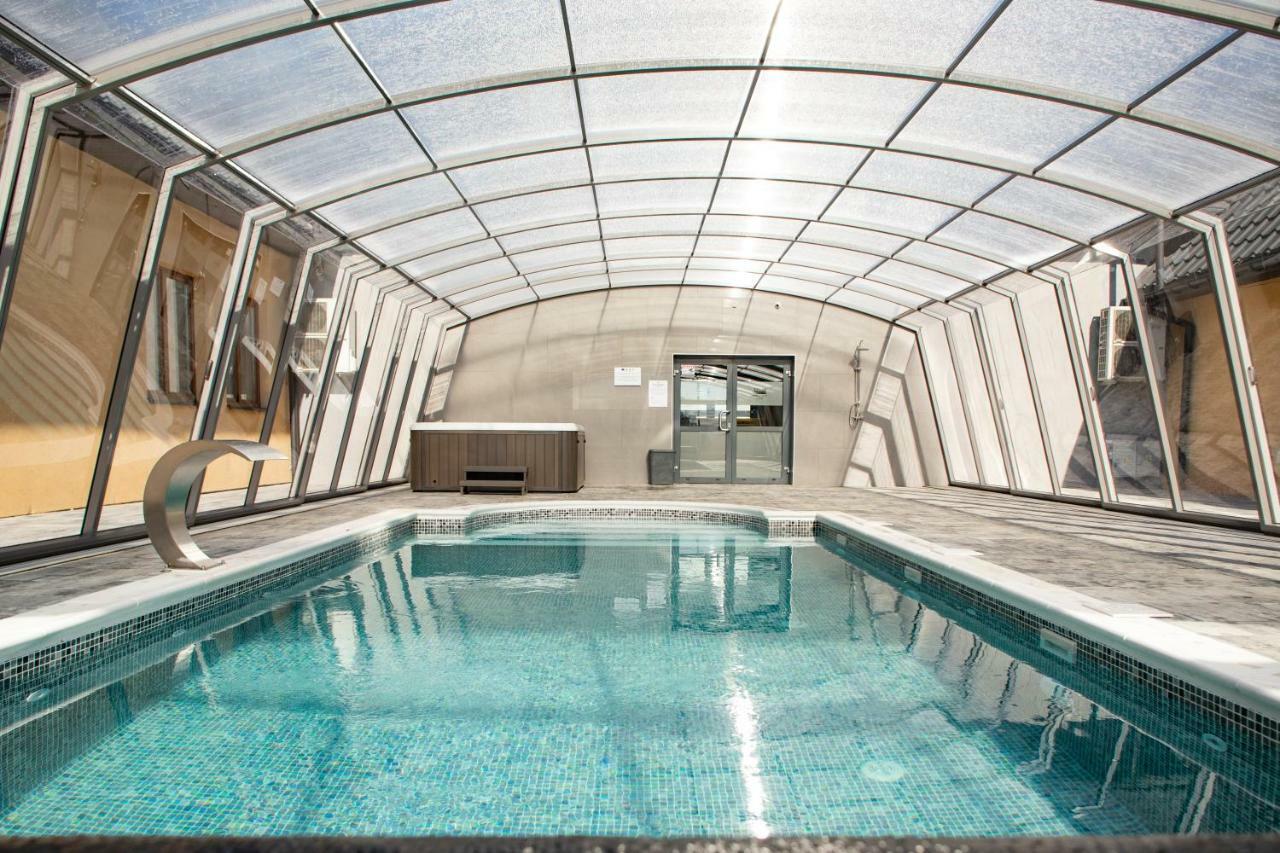 Hotel Paradiso Suchedniow Экстерьер фото